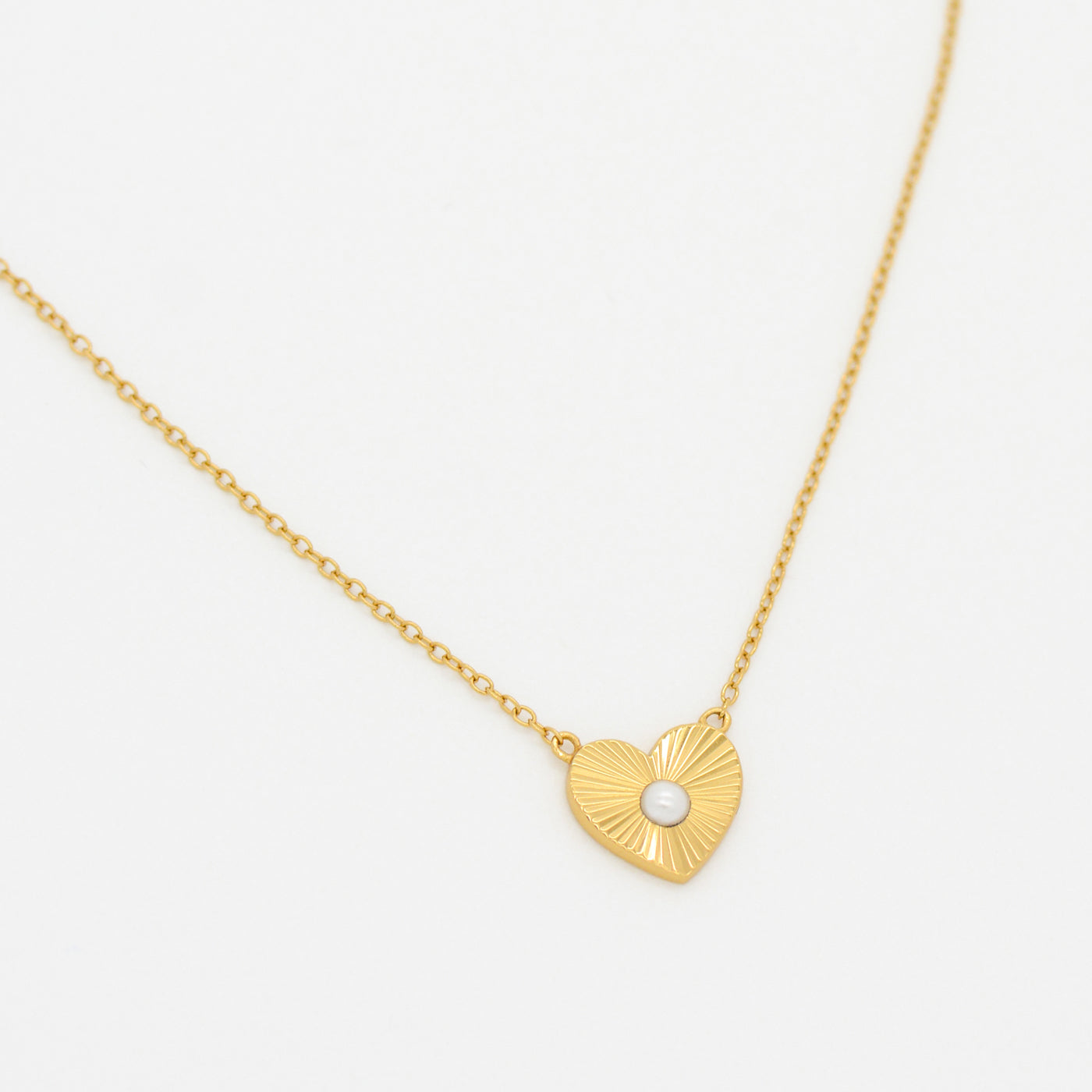 Au 79 Heart Pearl Necklace